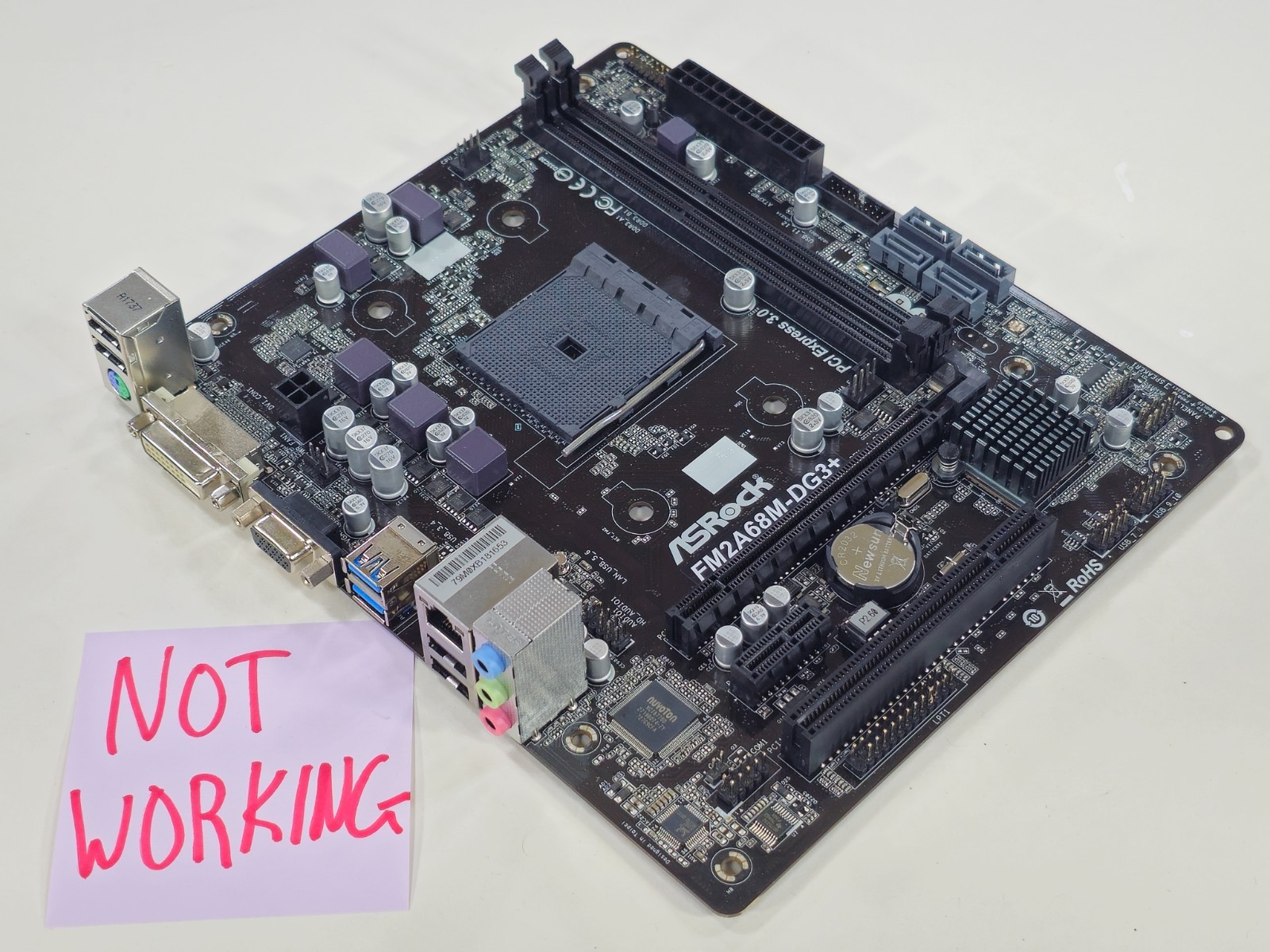 [NOT WORKING] ASRock FM2A68M-DG3+ AMD A68H Micro ATX DDR3 FM2 FM2+ Motherboard