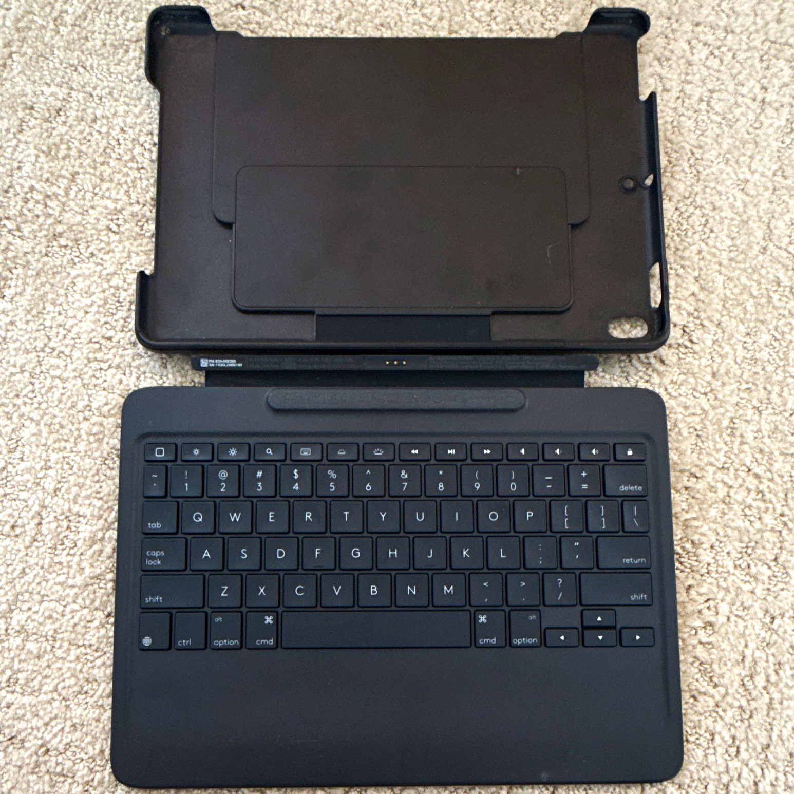 Logitech Slim Combo Keyboard Folio Case for Apple iPad 10.5" Black Stand