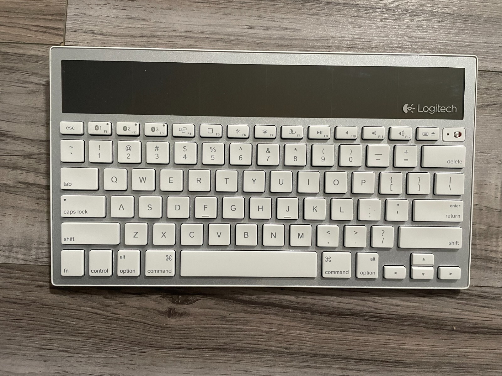 Logitech K760 Wireless Keyboard Solar