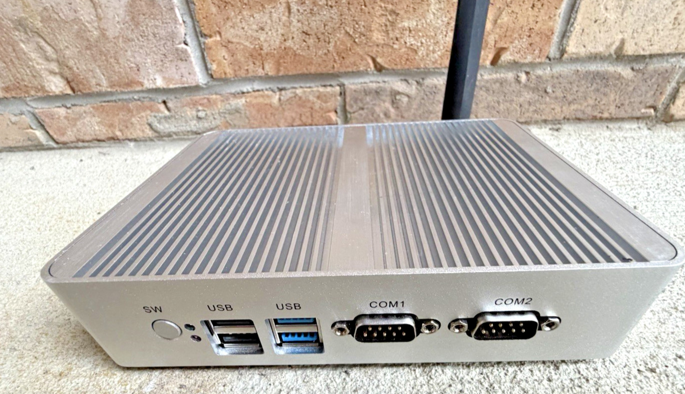 Intel J4125 Industrial Mini PC Win10 WiFi BT 2xRS232/485 8gb DDR4 256GB SSD
