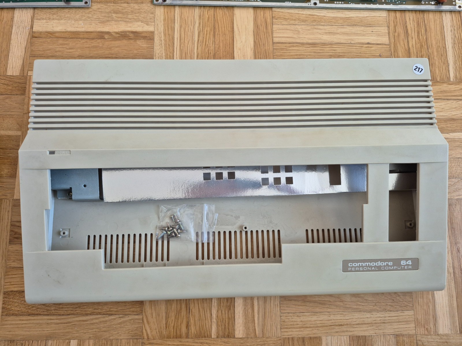 ✅ Chassis for Commodore 64 C64 ⭐ Good Condition ⭐ Fast Shipping ⚡️