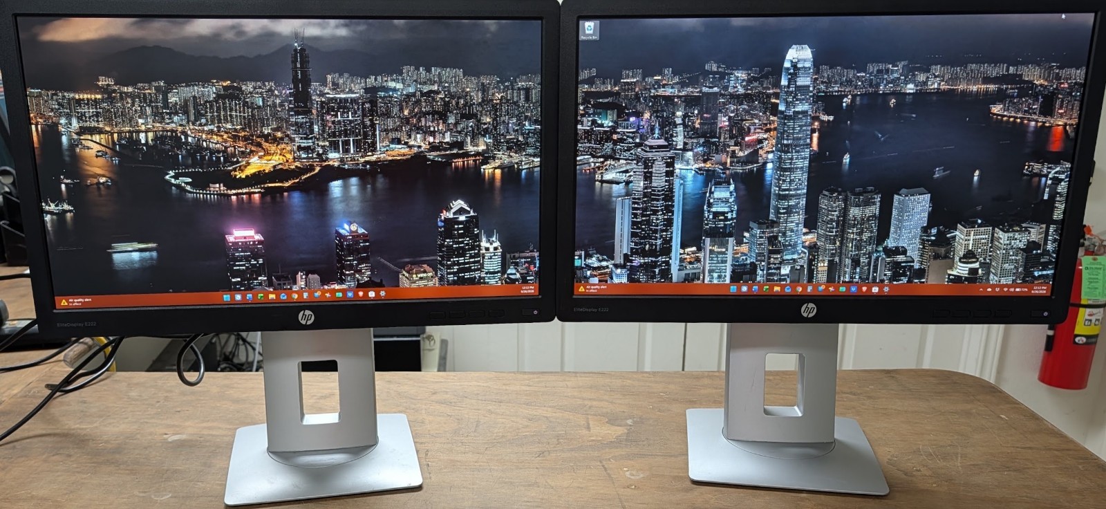 Lot of 2 HP EliteDisplay E222 21.5" IPS LED Monitors with Stands & Power Cords
