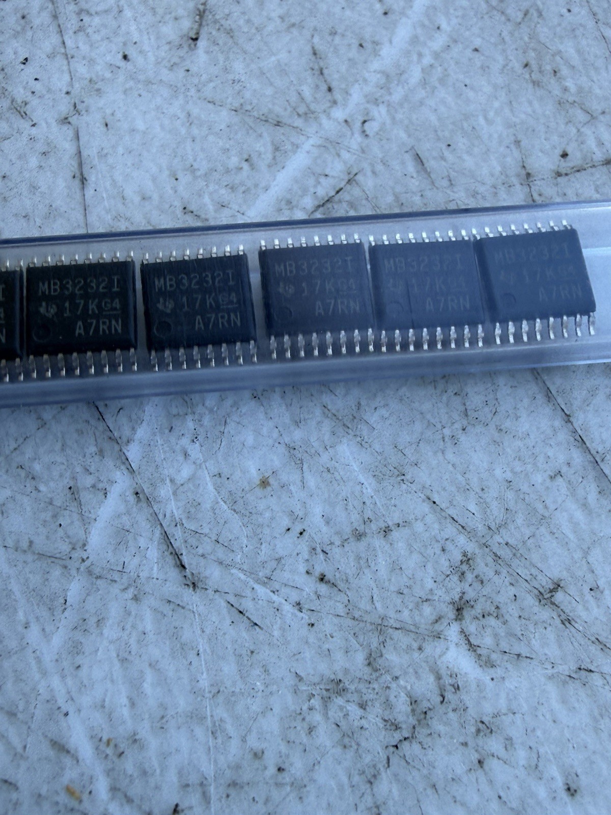 MB3232I ic (5 Piece) Texas Instruments 
