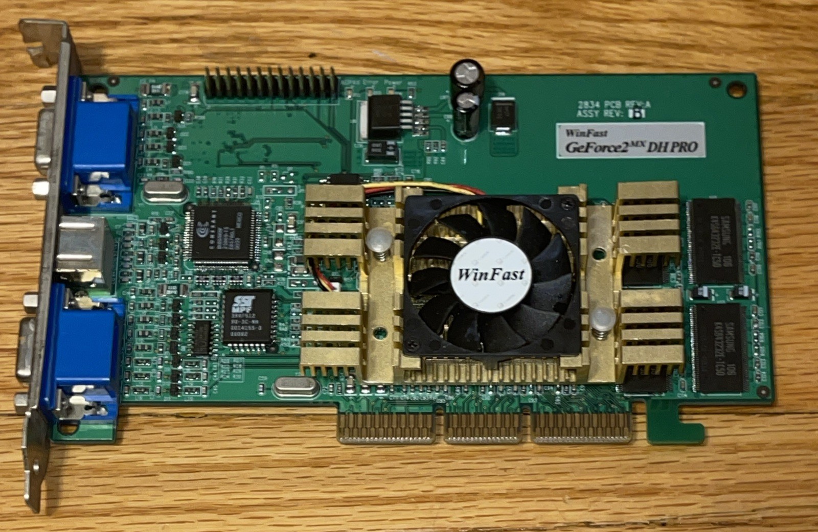 Nvidia Geforce2 DH Pro GPU by WinFast DUAL SCREEN 64mb AGP Vintage Graphic