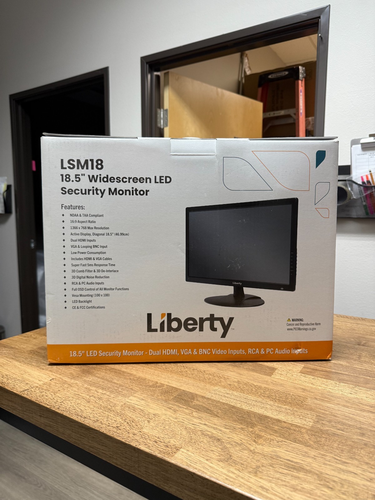 Liberty Brand Model LSM18 Widescreen LED 18.5” Security Monitor * New