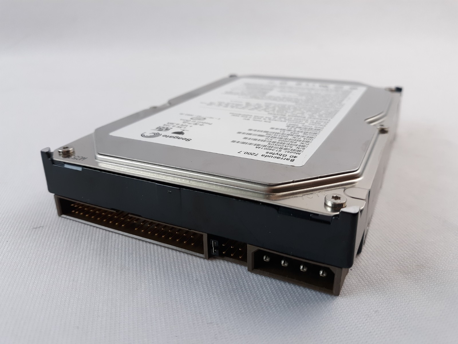 Seagate ST340014A 9W2005-372  IDE Hard Disk Drive 7200RPM 40GB