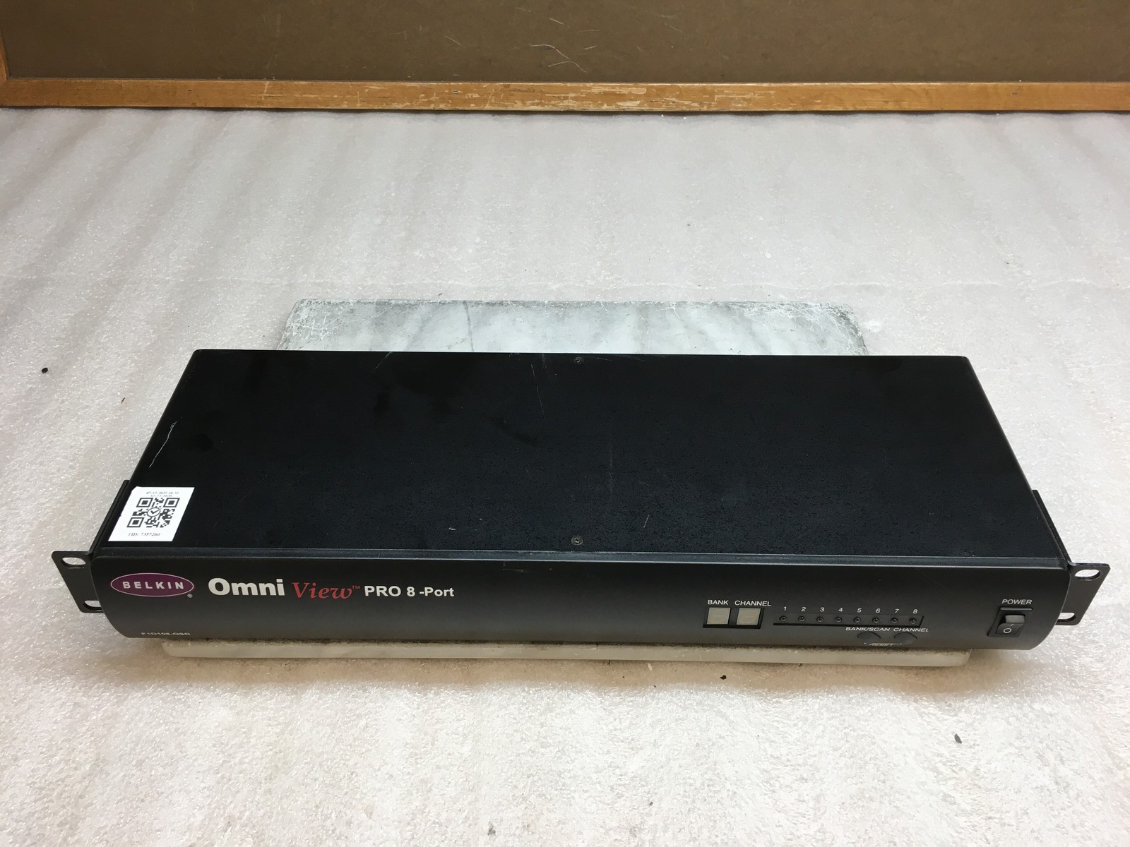 Belkin Omni View PRO 8-Port F1D108-OSD KVM Switch w/ Rack Ears & No PWR Adapter