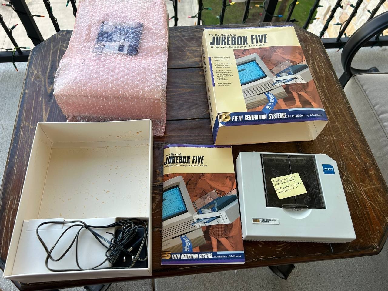 Vintage Macintosh Apple JukeBox Five 5 version 1.0 automatic disk charger