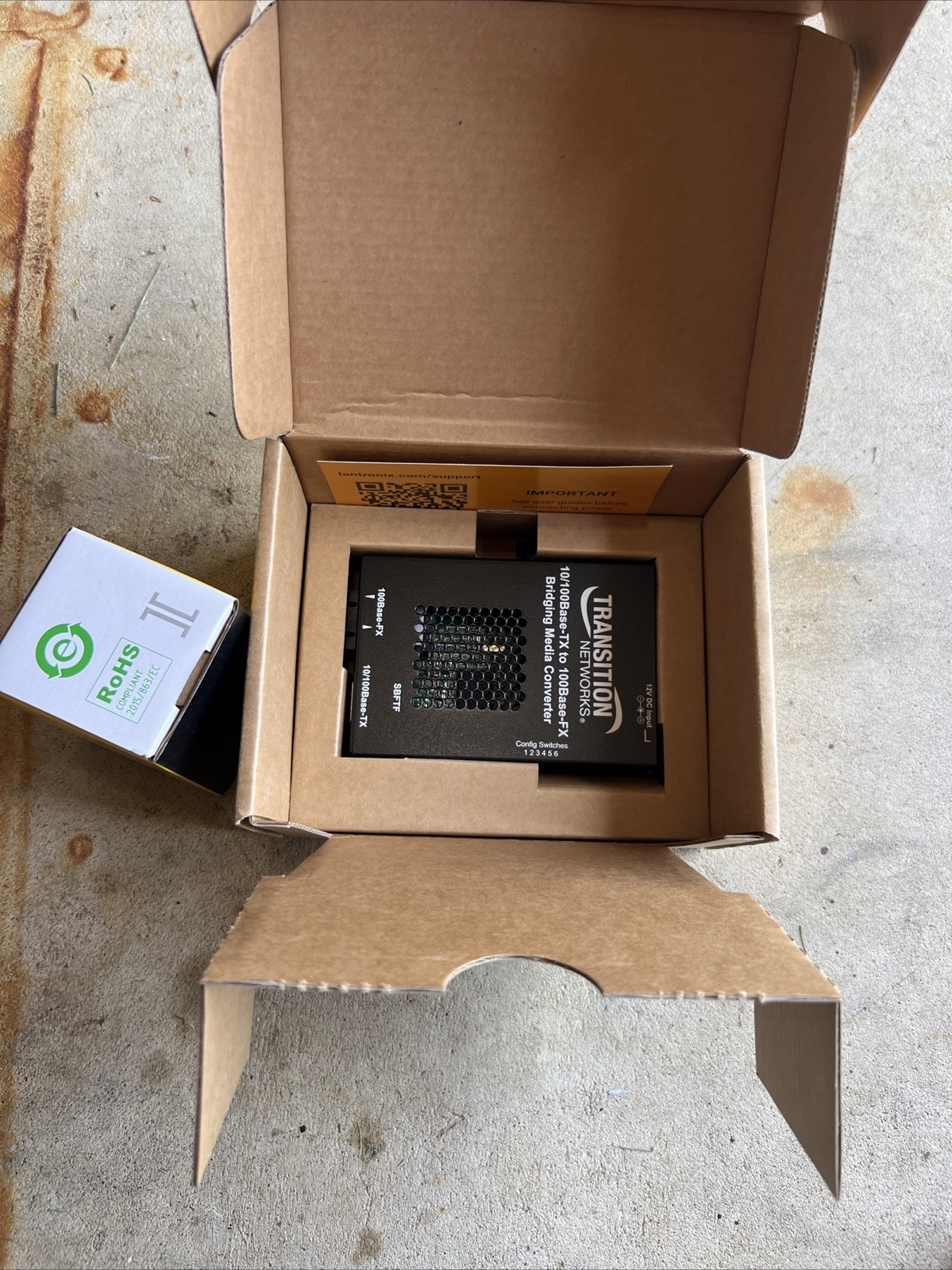 Transition Networks SBFTF1014-105 10/100Base-TX to 100Base-FX Media Converter
