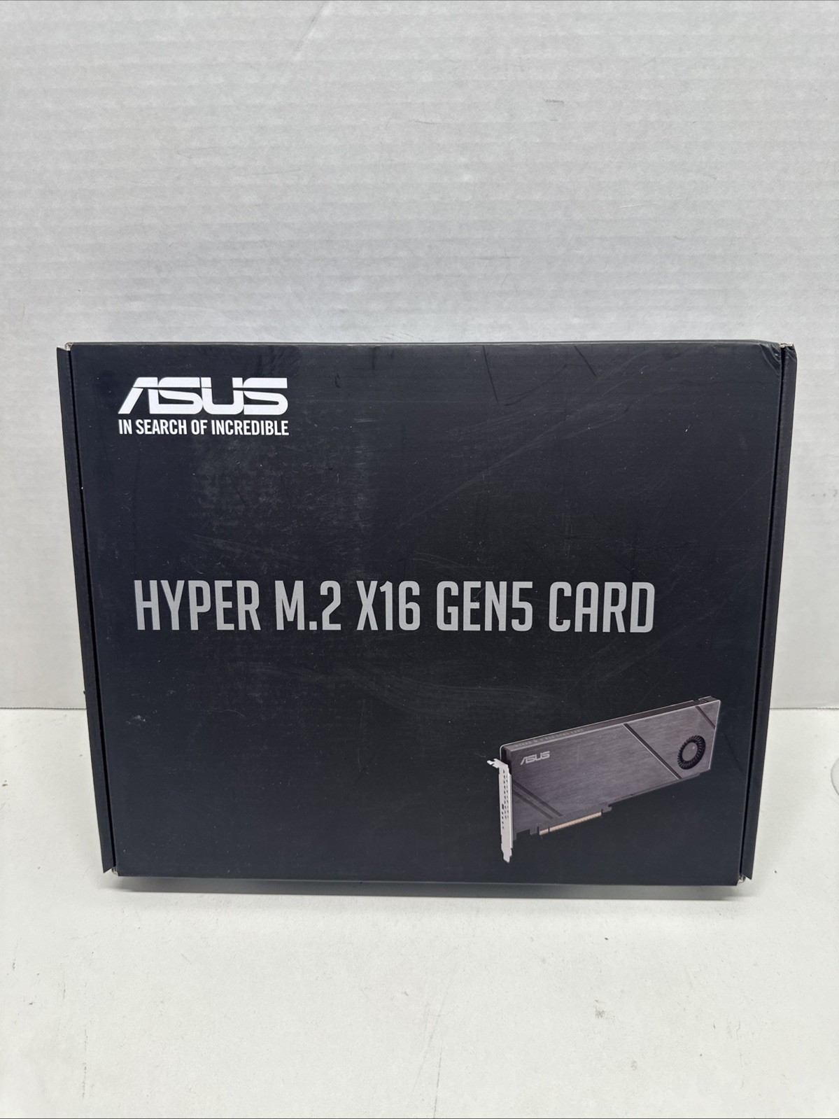 ASUS Hyper M.2 x16 Gen5 Card (PCIe 5.0/4.0) supports four NVMe M.2 (2242/2260/22