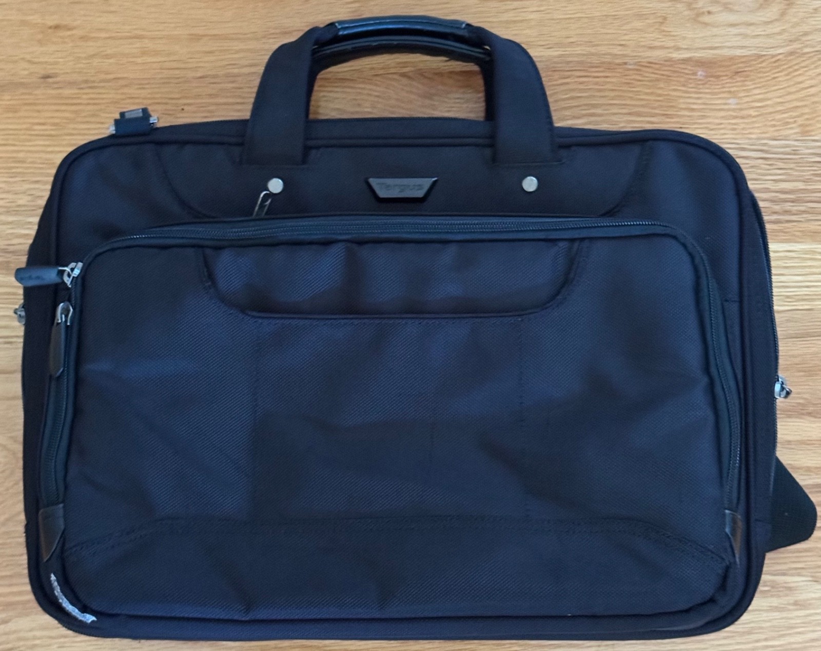 Targus Checkpoint-Friendly Laptop Bag for 16-Inch Laptop, Black (CUCT02UA15S)