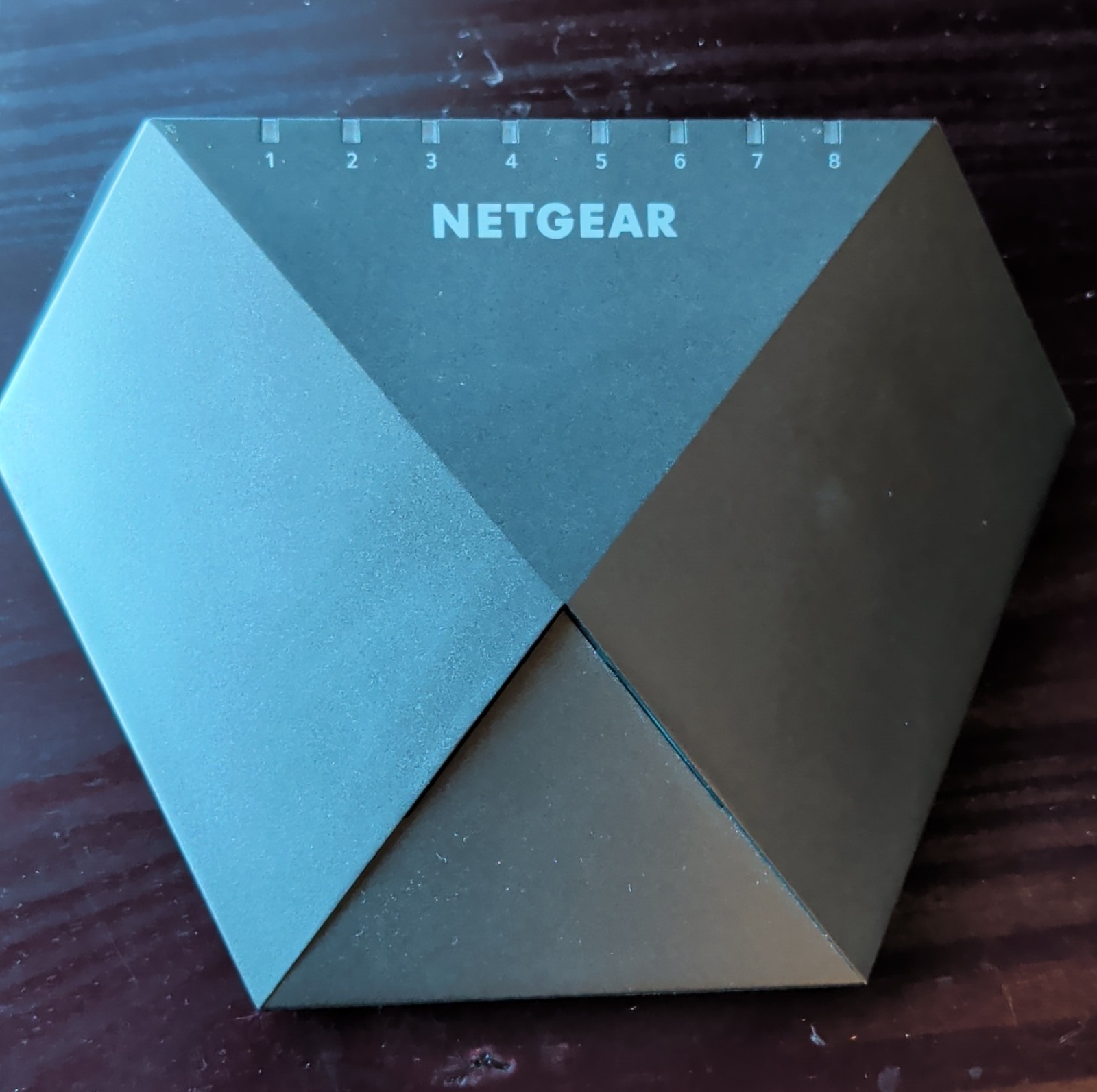 NETGEAR Nighthawk S8000 8-Port Gigabit Ethernet Switch Unmanaged Wired