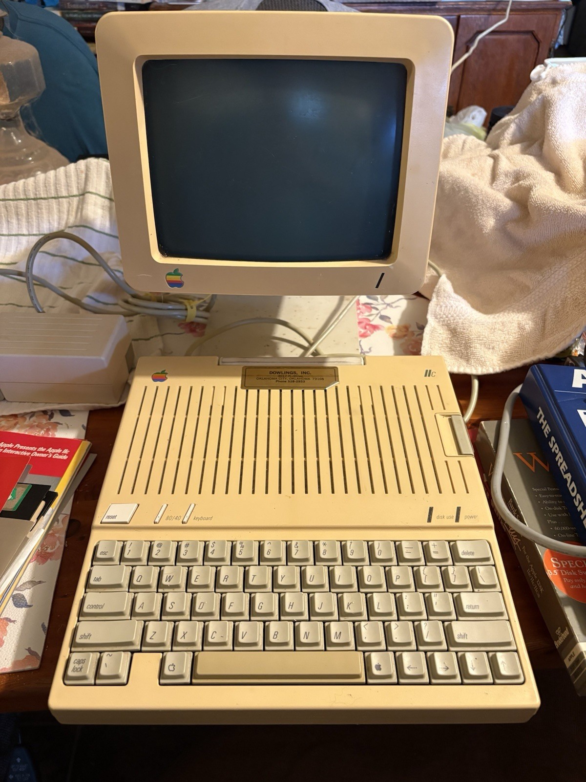 Apple IIc 1984 Desktop Computer W/ Monitor, Keyboard, Printer Interface, Manuals