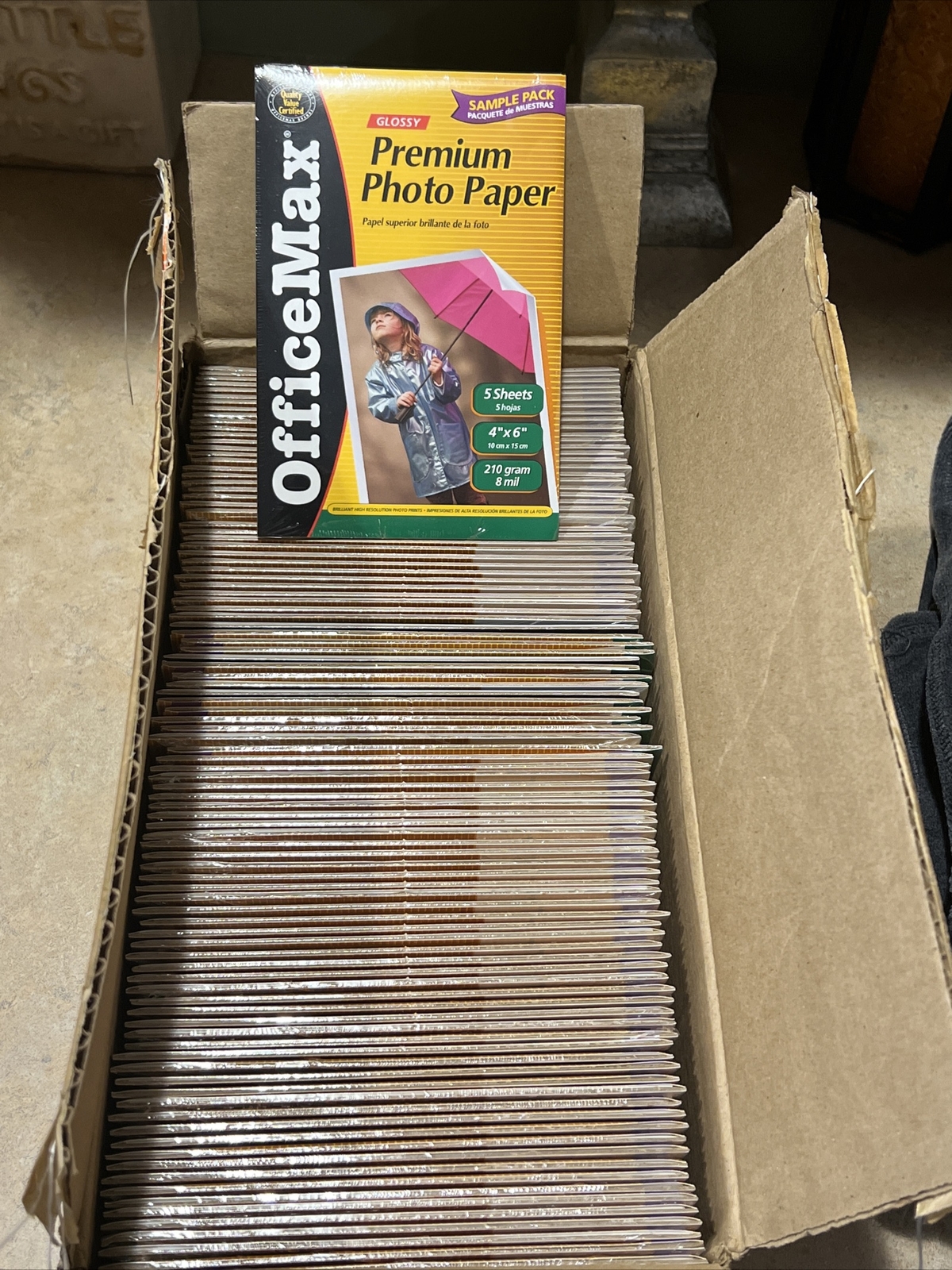Office Max Glossy Premium Photo Paper 4X 6. YOU GET THE WHOLE BOX🌟500 SHEETS