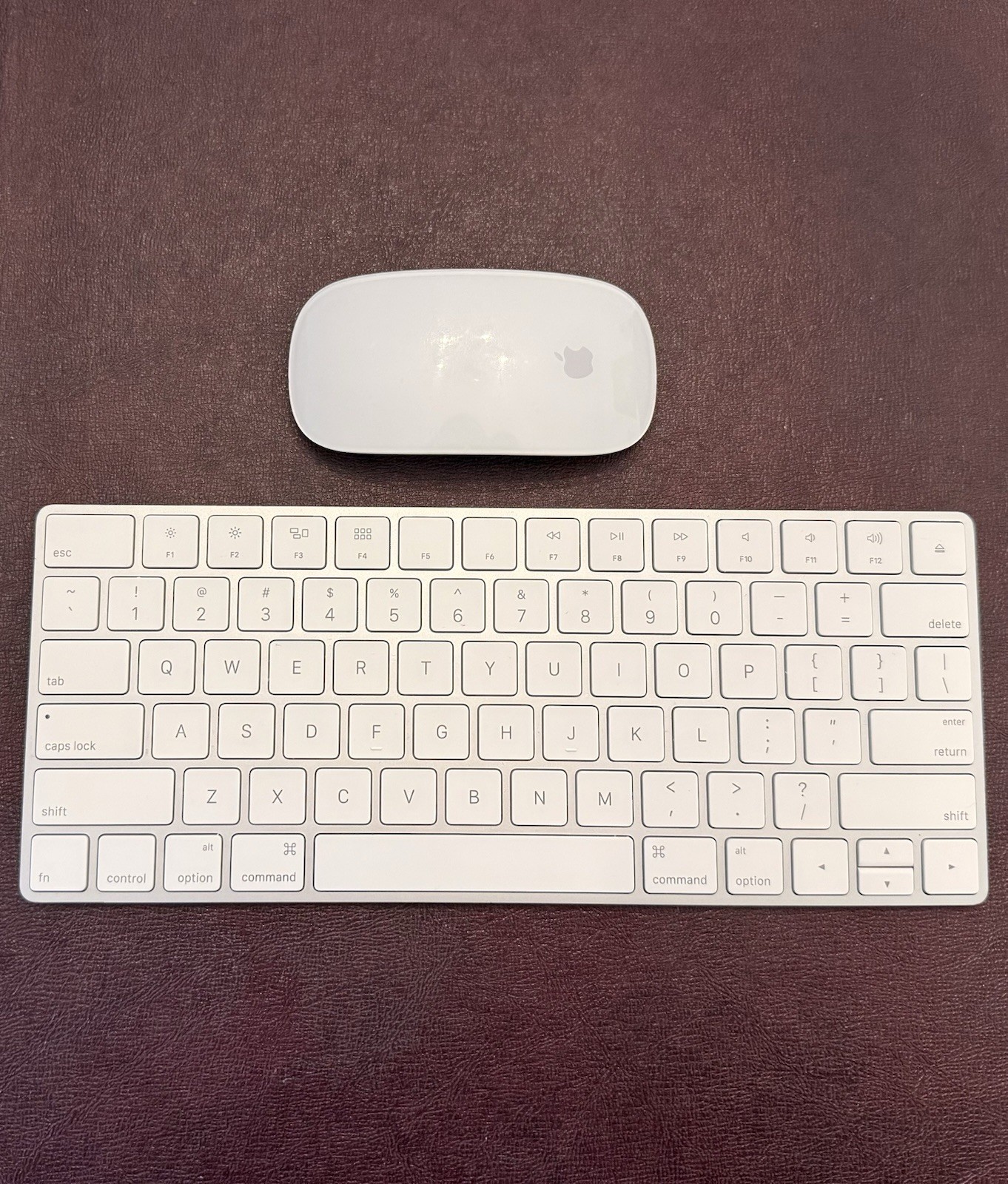 Apple A1644/A1657 Magic Keyboard 2 and Magic Mouse Combo - Wireless - No Cord