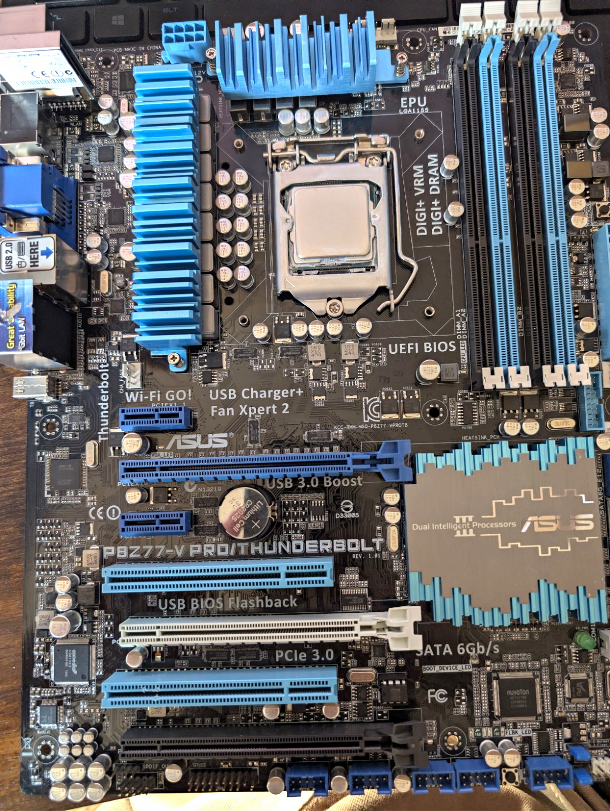 ASUS P8Z77-V PRO/THUNDERBOLT ATX LGA 1155 DDR3 SATA III USB 3.0 with Cpu i7-3770