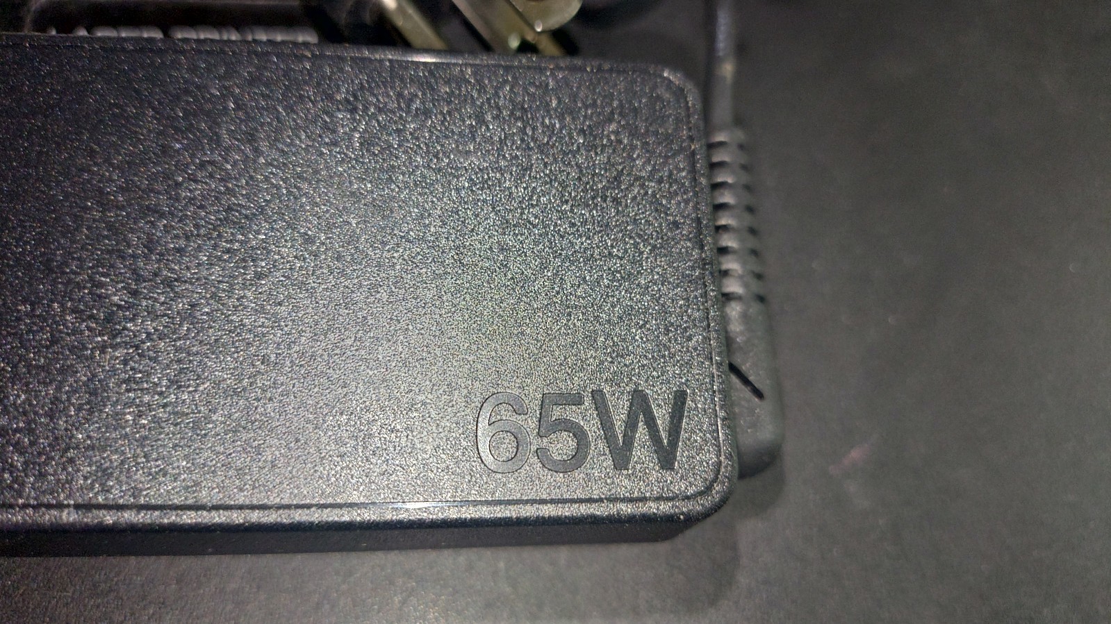 {Lenovo} [ADP-65ME B] AC Adapter