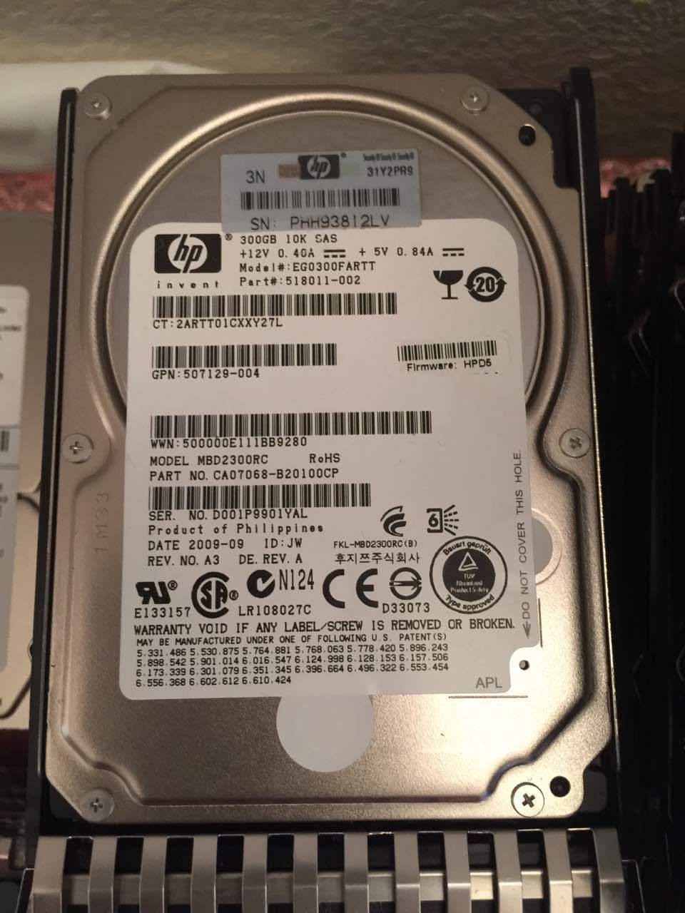 HP 300GB SAS 2.5" 10K HD Model:EG0300FARTT P/N: 518011-002 Fujitsu MBD2300RC