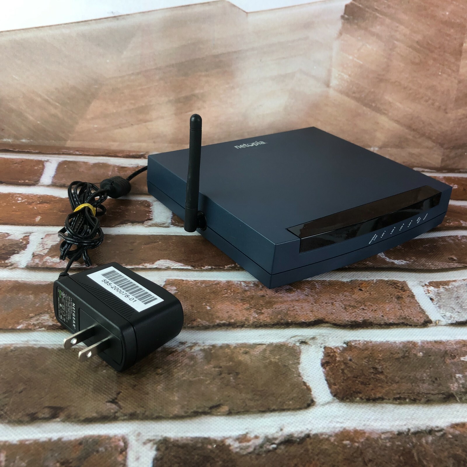 Netopia Cayman Model # 3347W Wireless Router 4-port 