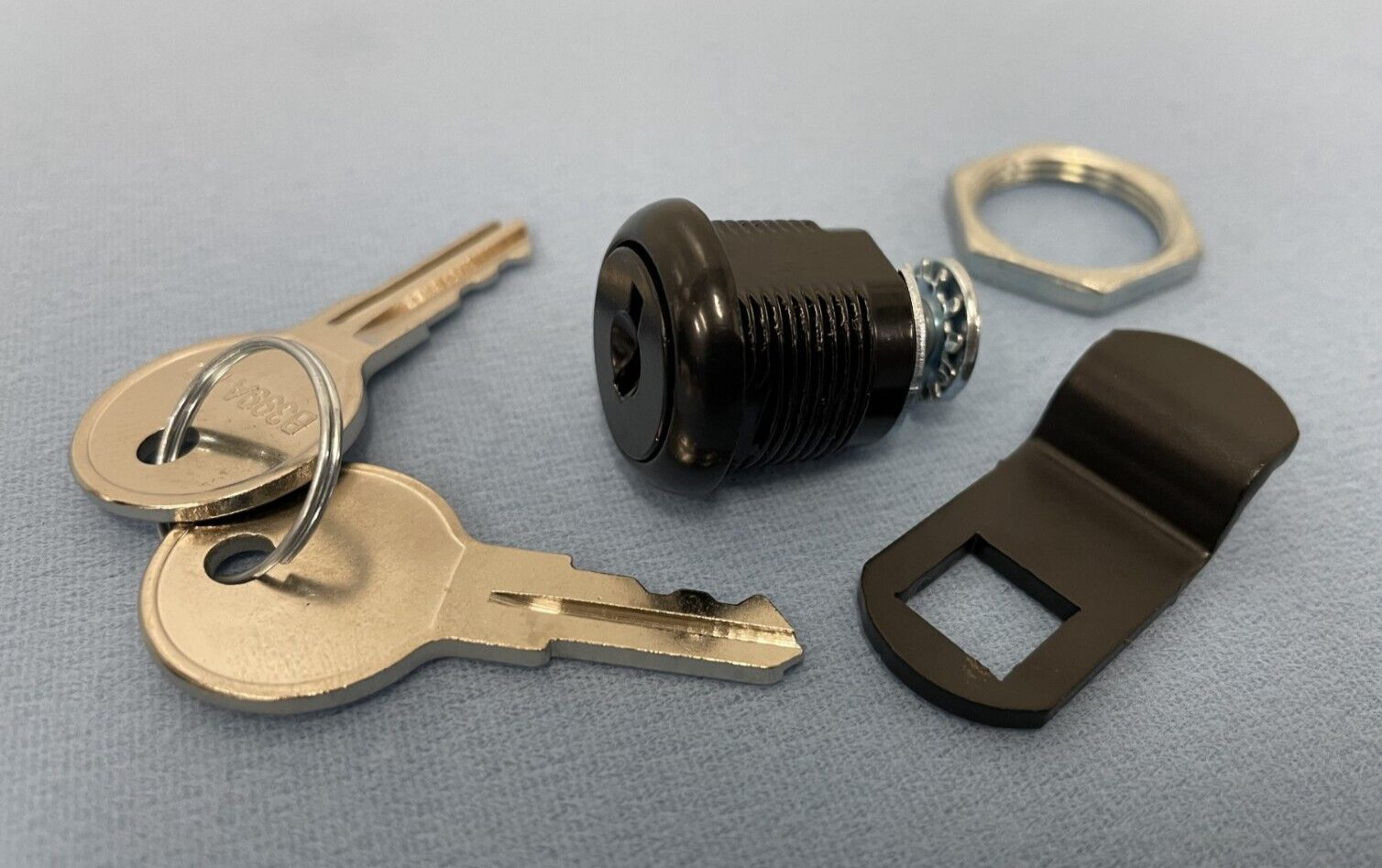 Middle Atlantic Rack & UTB KYLK Universal Replacement Front Door Key & Lock Set