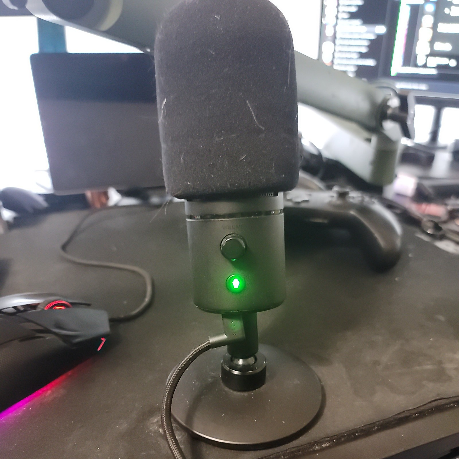 Razer Seiren X Compact Condenser Streaming Microphone USB