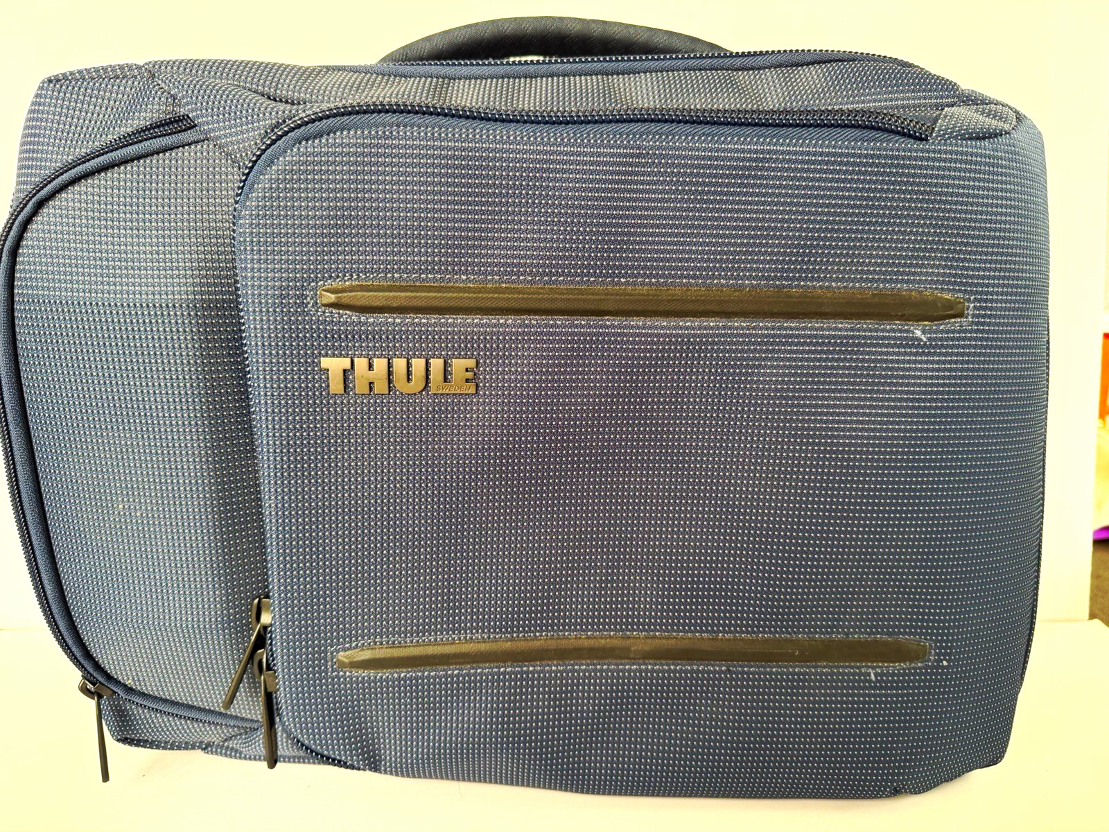 Thule Crossover Blue Padded Nylon Messenger/Shoulder Bag for 15in Laptop