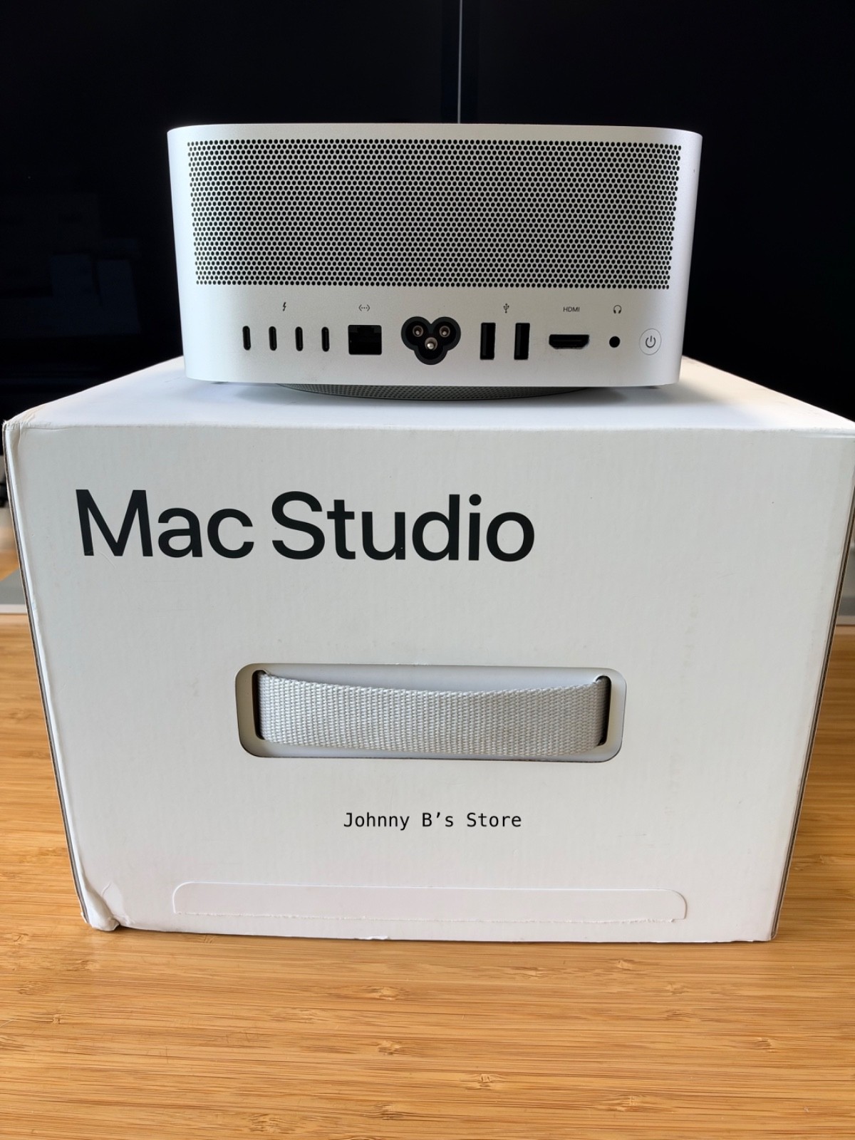 Apple Mac Studio M1 Ultra, 20c CPU, 48c GPU, 64GB RAM, 1TB, AppleCare - MINT