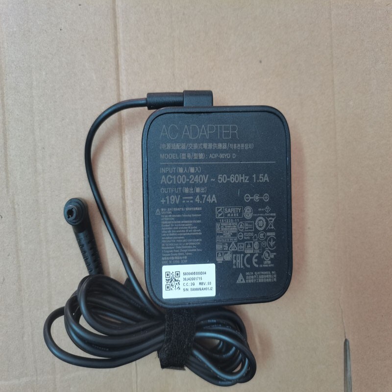 For MSI PS63 8SC Delta/MSI 19V 4.74A ADP-90YD D S930406580D04 5.5mm 90W Original
