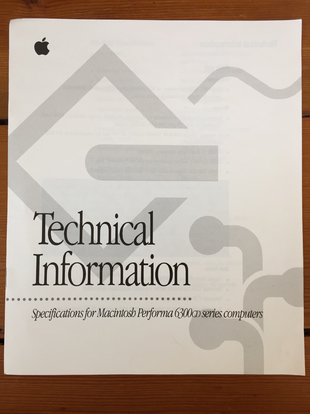 Vtg 1995 Apple Mac Macintosh Performa 6300CD Technical Info Specs Manual Book