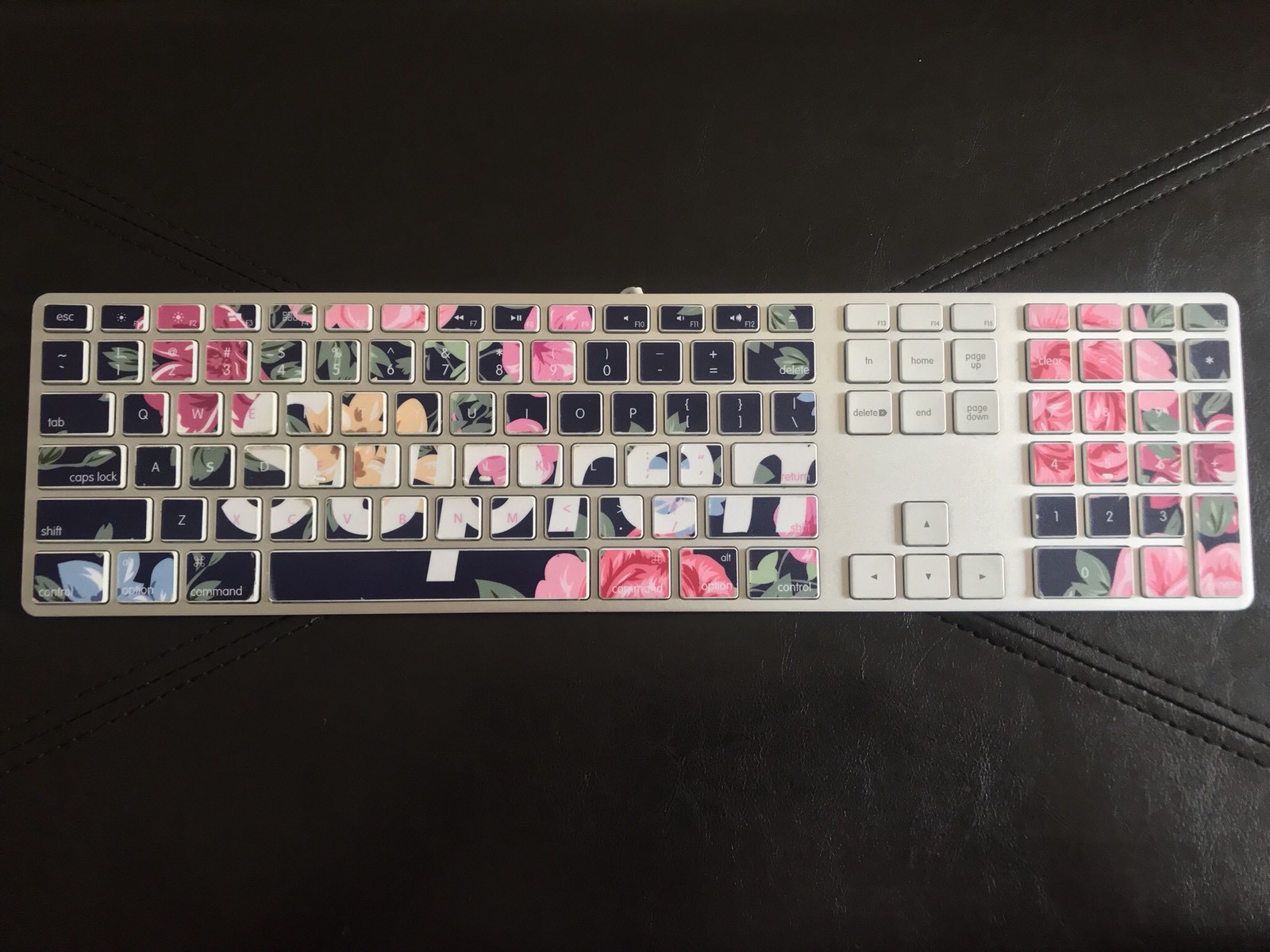 Vintage Supreme Floral Print Apple Keyboard Apple Mac Book Pro Supreme