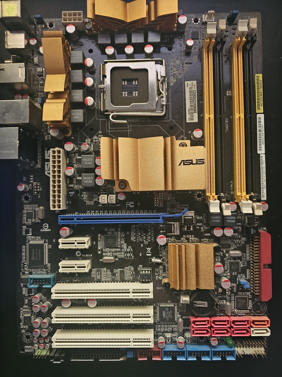 ASUS P5Q LGA775 DDR2 ATX Motherboard