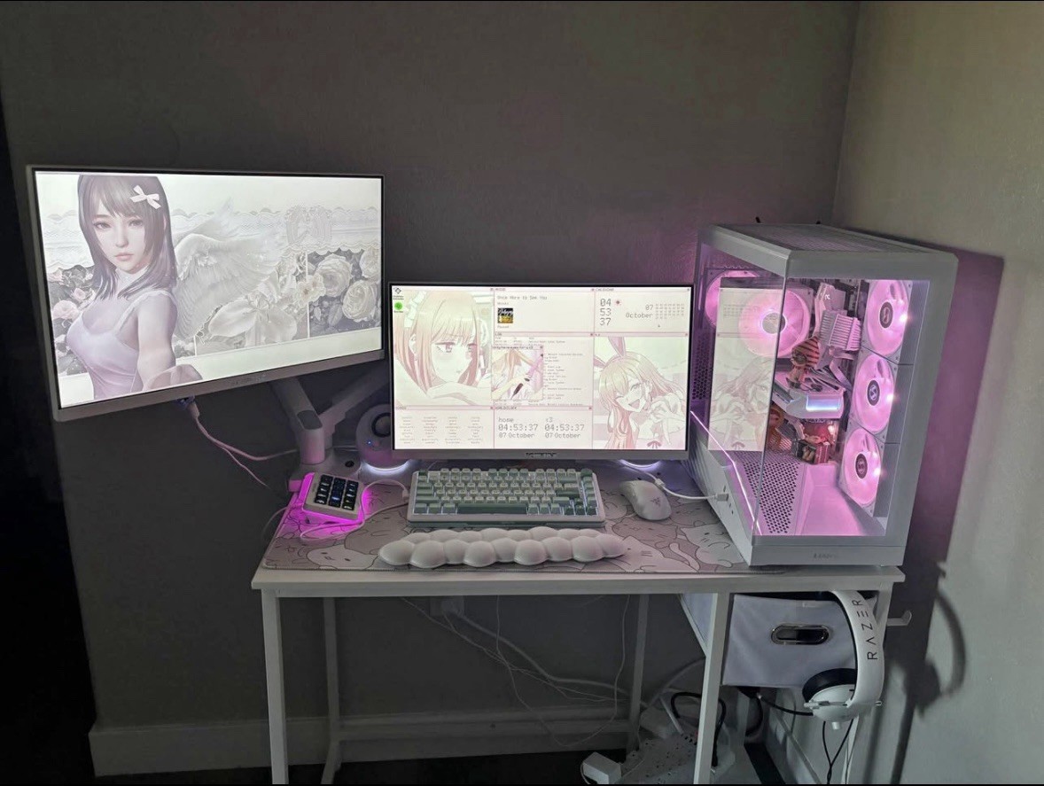 Lian Li O11 White Gaming Desktop Tower PC Case with RGB Lighting