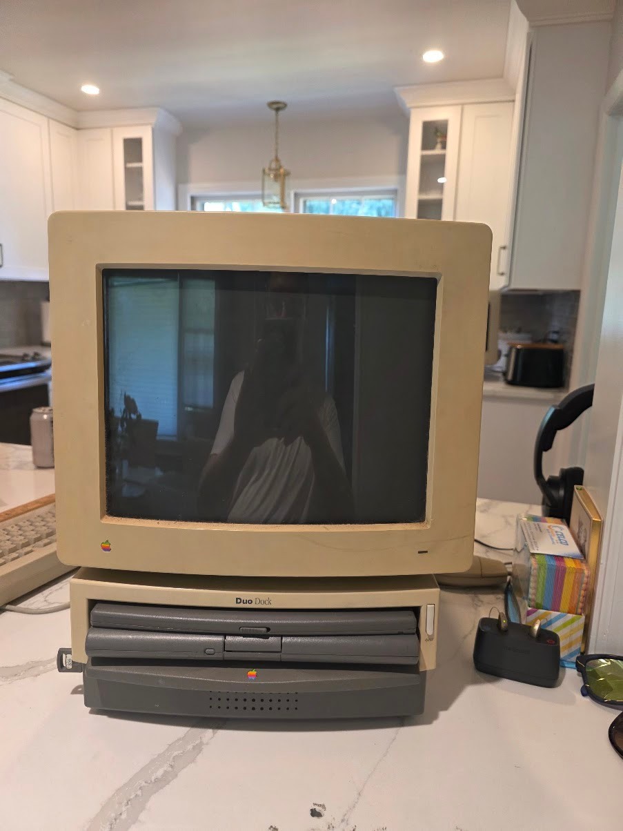 Apple Macintosh PowerBook Duo 270c 16MB RAM w/Duo Dock 2 and AppleColor M0401