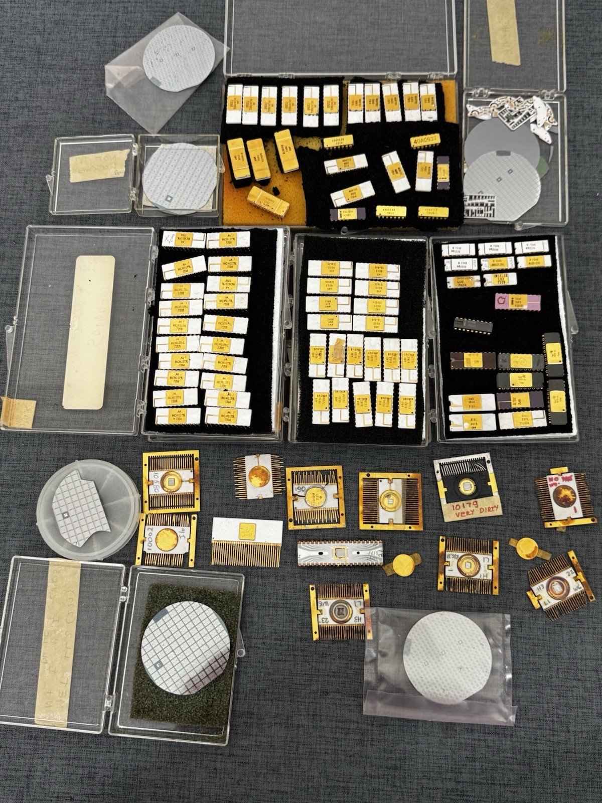 Rare Vintage Ceramic IC Collection Motorola AMS Nortec Gold Hybrid Memory Chips 