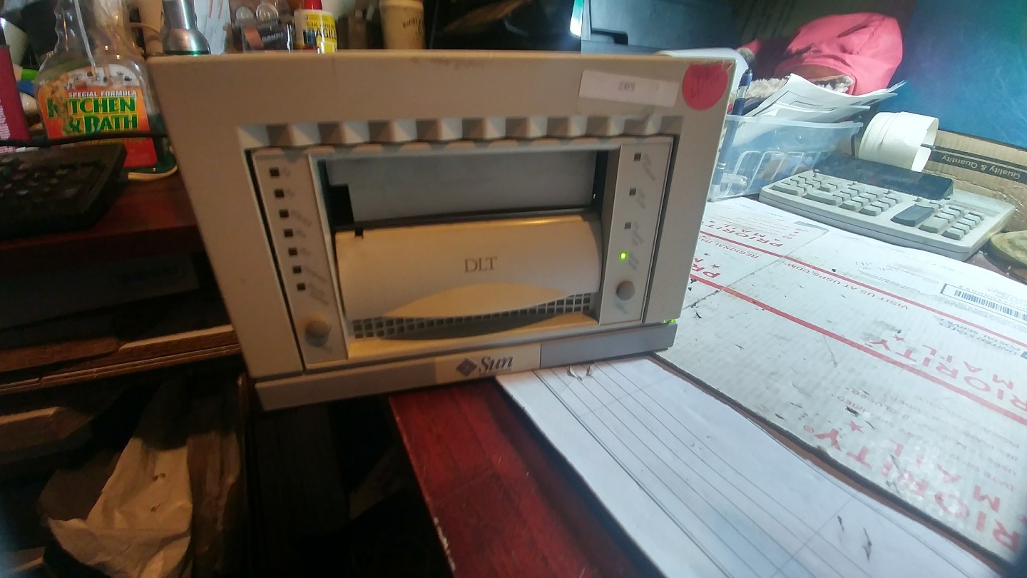 SUN, DLT, EXTERNAL TAPE  DRIVE, PN/599-2127-01