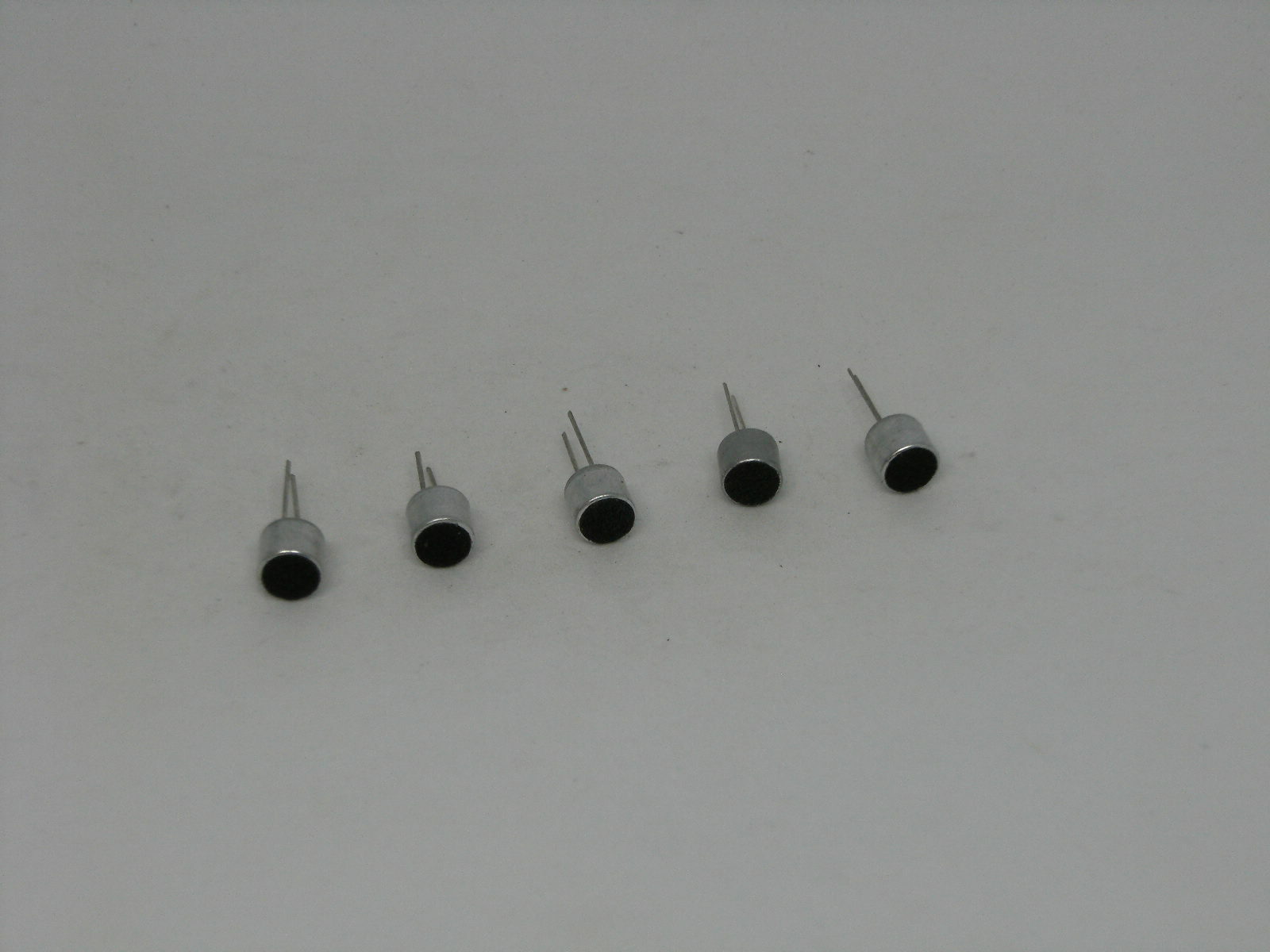 5x Pack Electric Capacitive Condenser Capacitor Small Microphone Mic 2 Pin 6x5mm