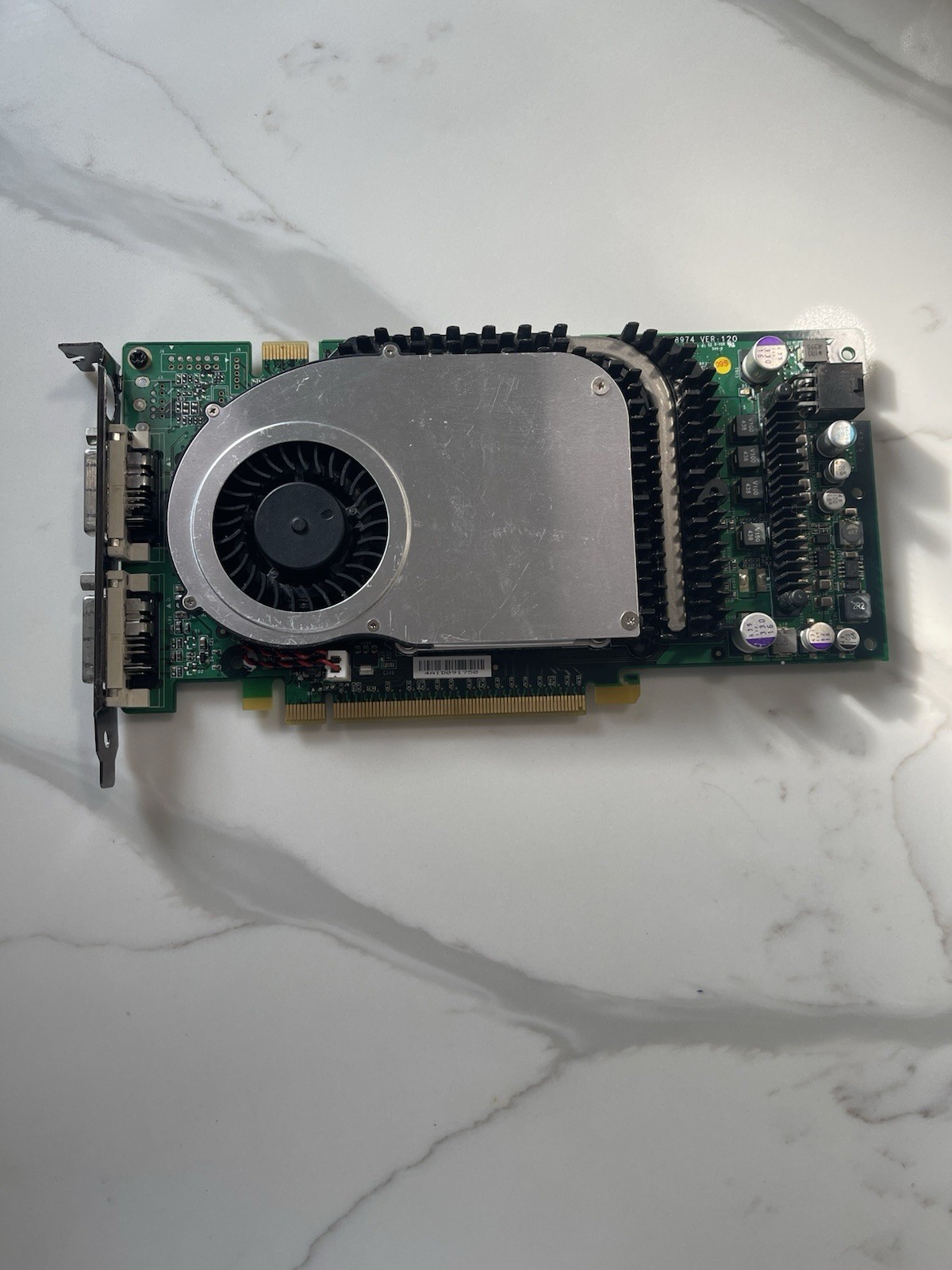NVIDIA QuadroFX P211 256 MB Gddr3 Video Card
