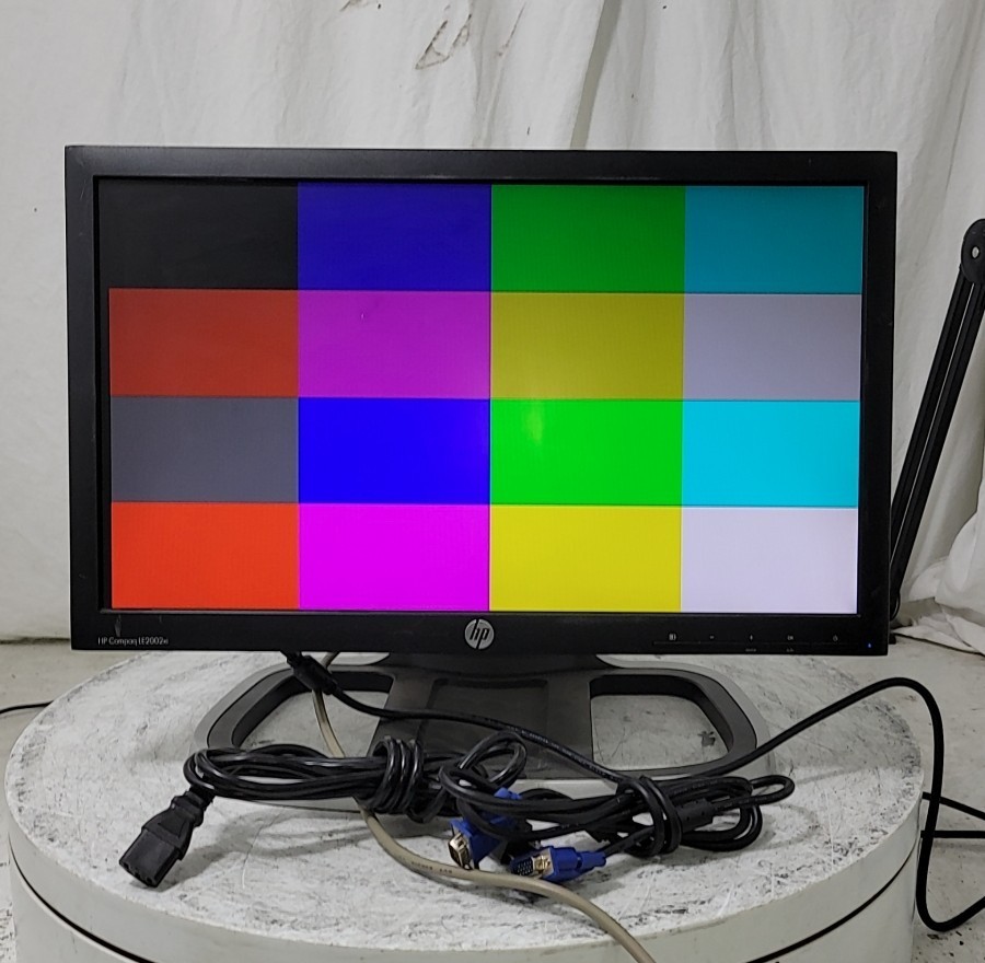 HP Compaq LE2002xi QC841A LCD Monitor GRADE B 20" VGA DVI SEE NOTES