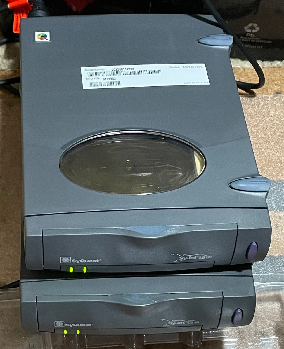 SyQuest SyJet 1.5 GB internal (2) & External (2) Hard Drives & 18 cartridges
