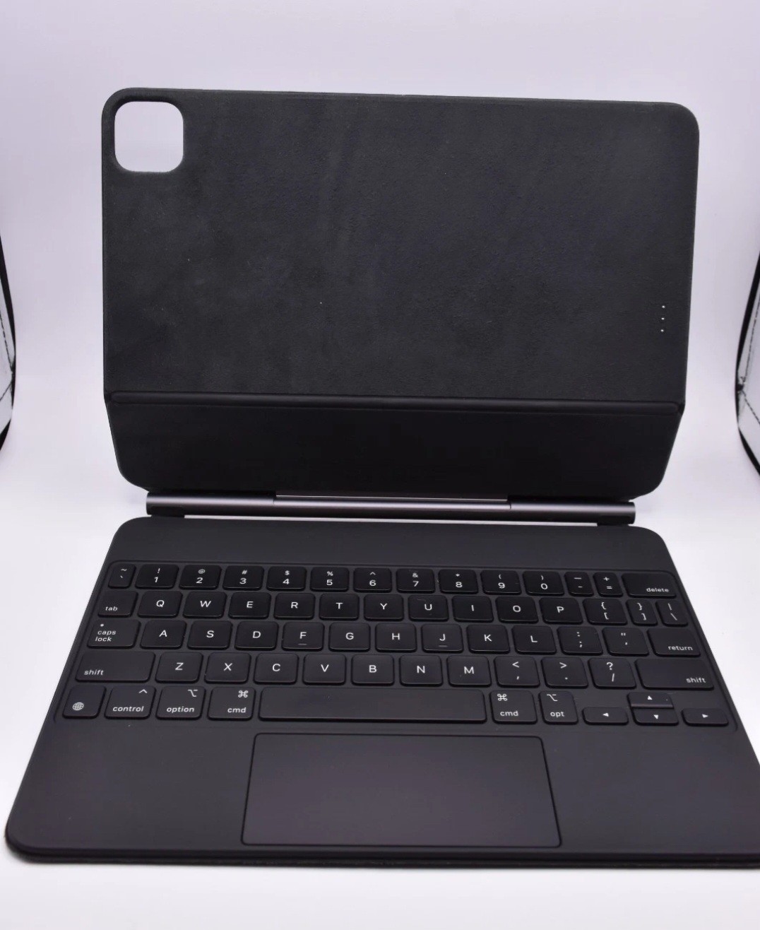 Genuine Apple A2261 Magic Keyboard iPad Pro 11"(1st-4th Gen)  iPad Air 4th,5th. 