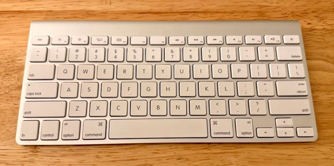 ⌨ Apple A1314 Wireless Bluetooth Keyboard Slim Aluminum Mac iMac MacBook Tested