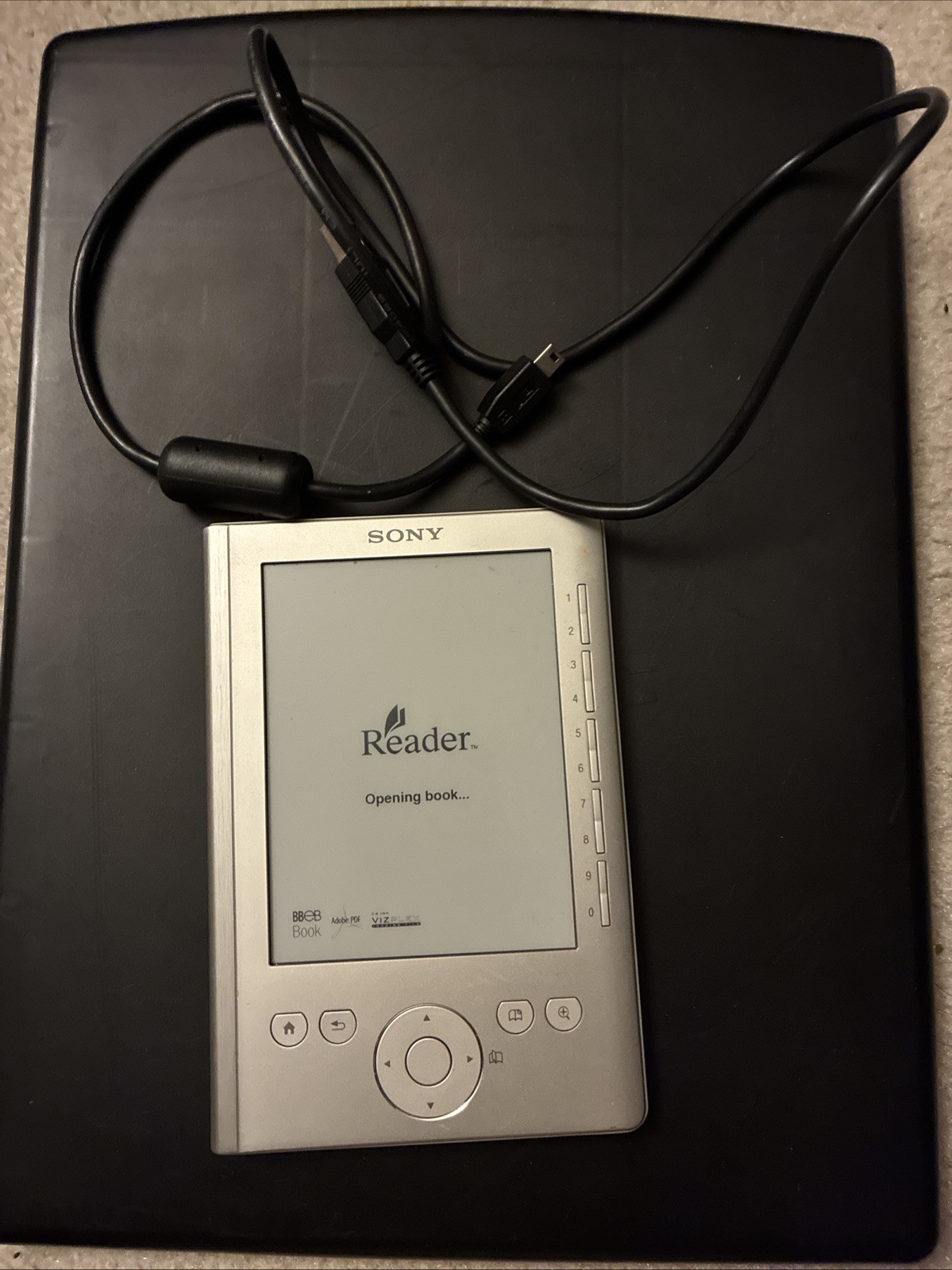 Sony PRS-300 Pocket Ebook Reader As-is Frozen On Loading Screen