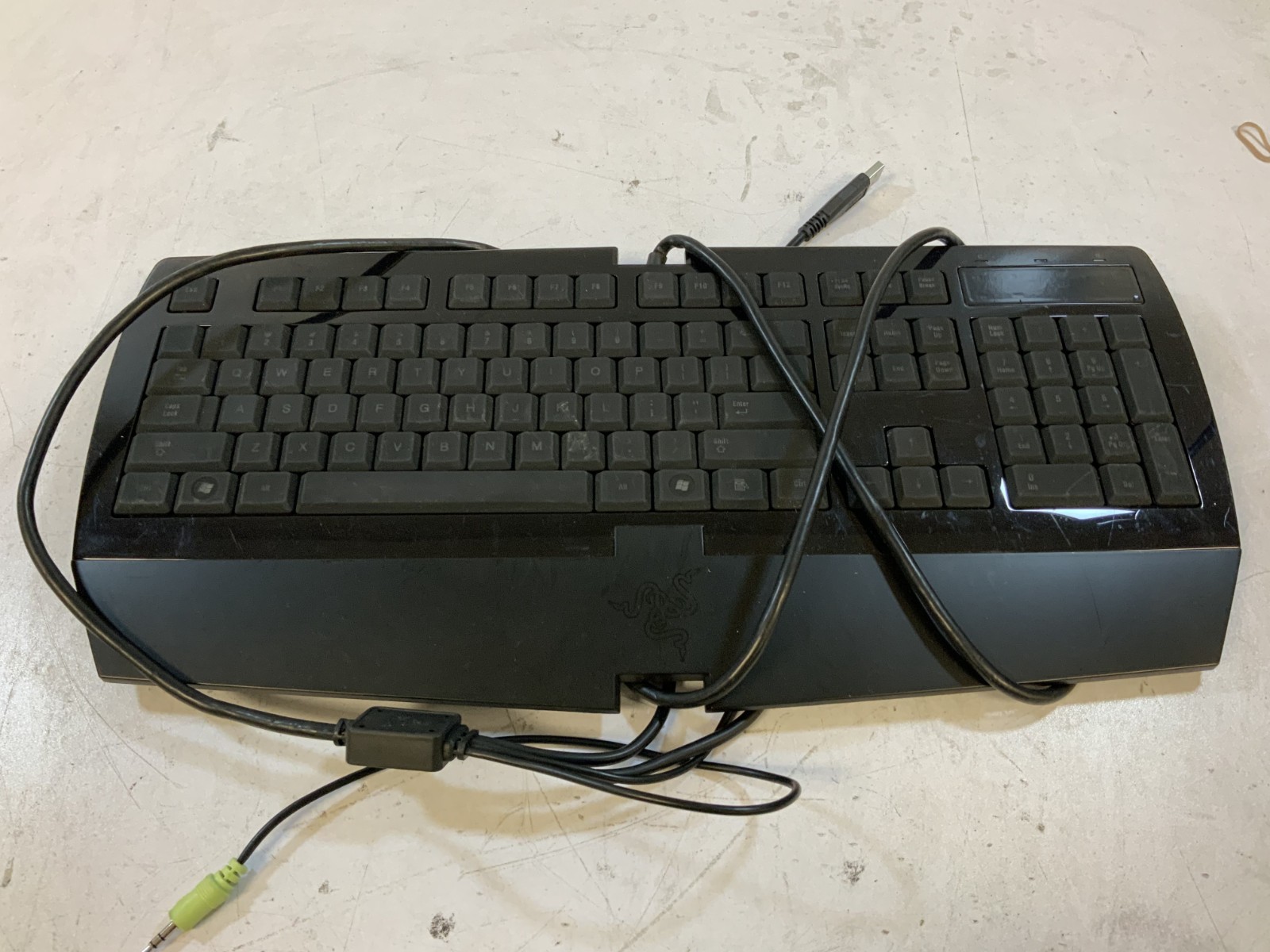 Razer Lycosa RZ03-0018 USB Wired Backlit Gaming Keyboard, Black "L3C"