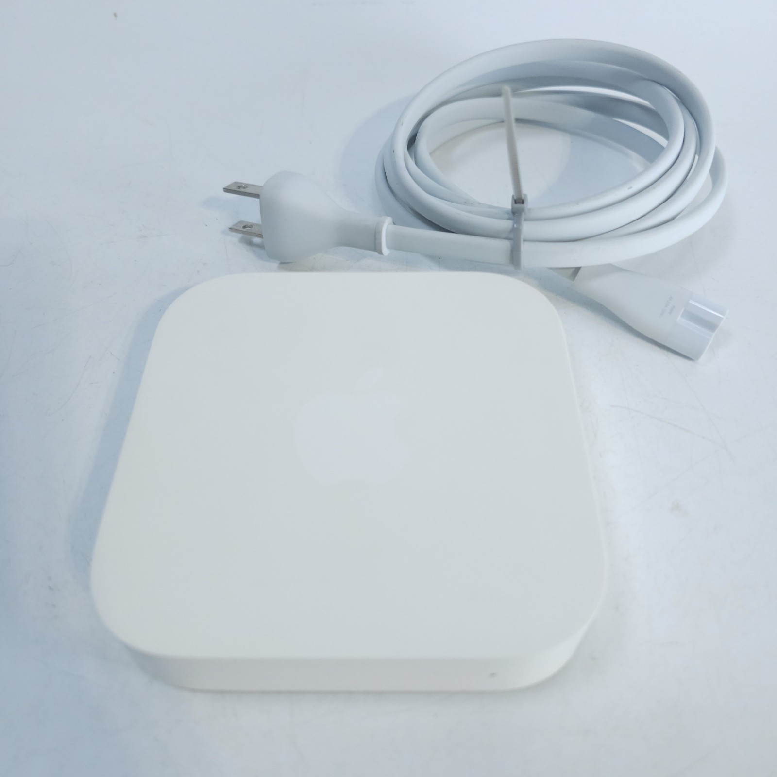 Apple A1392 AirPort Express Base 4-Port Router - MC414LL/A