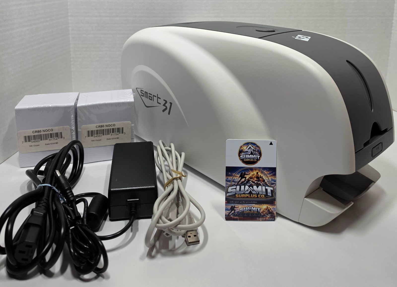 IDP SMART-31S Color ID Card Badge Printer Tested Working + 200 Blank Cards