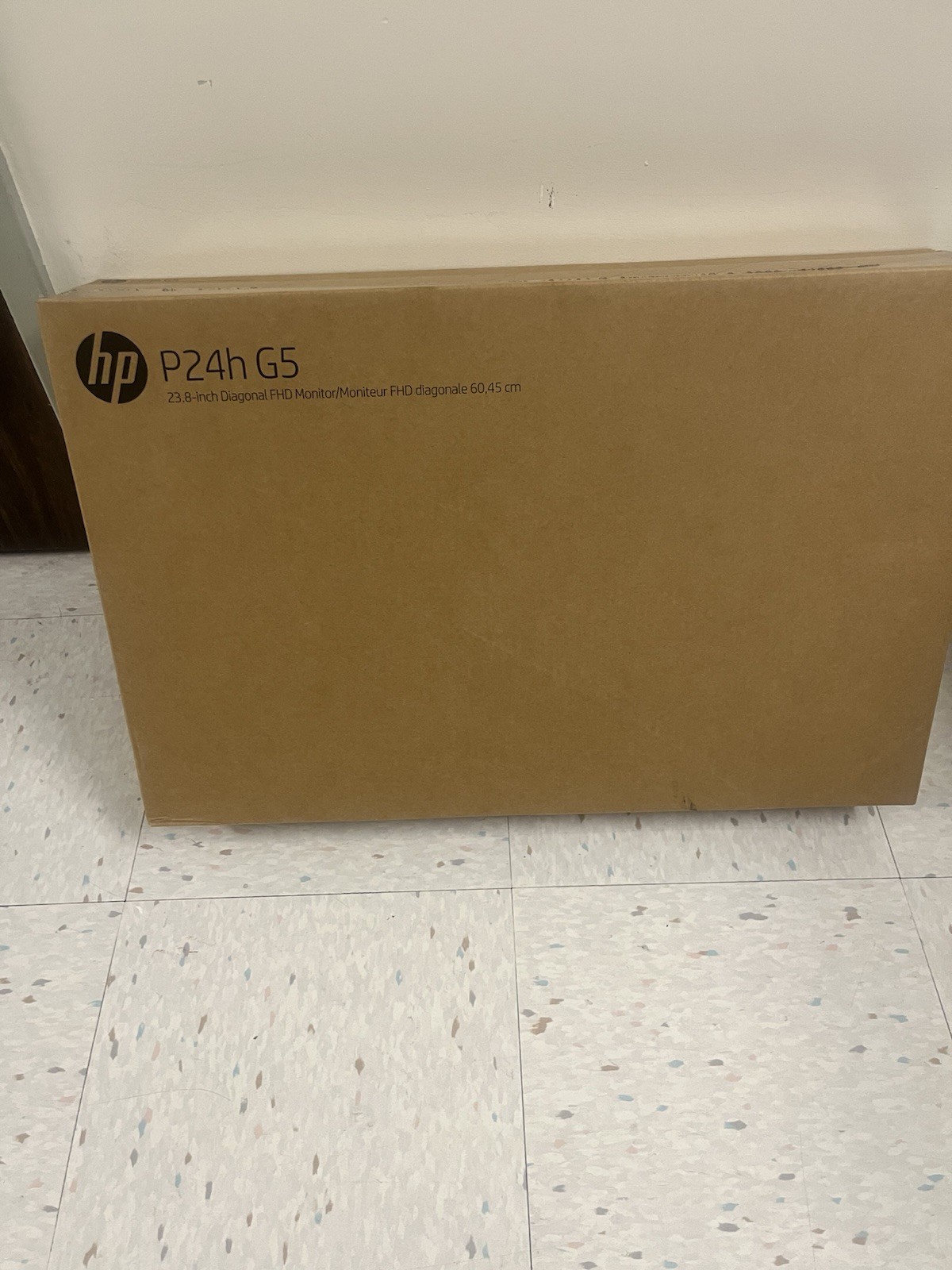 BNIB Fully Sealed HP P24h G5 FHD Monitor 23.8" Viewable Business Line NEW