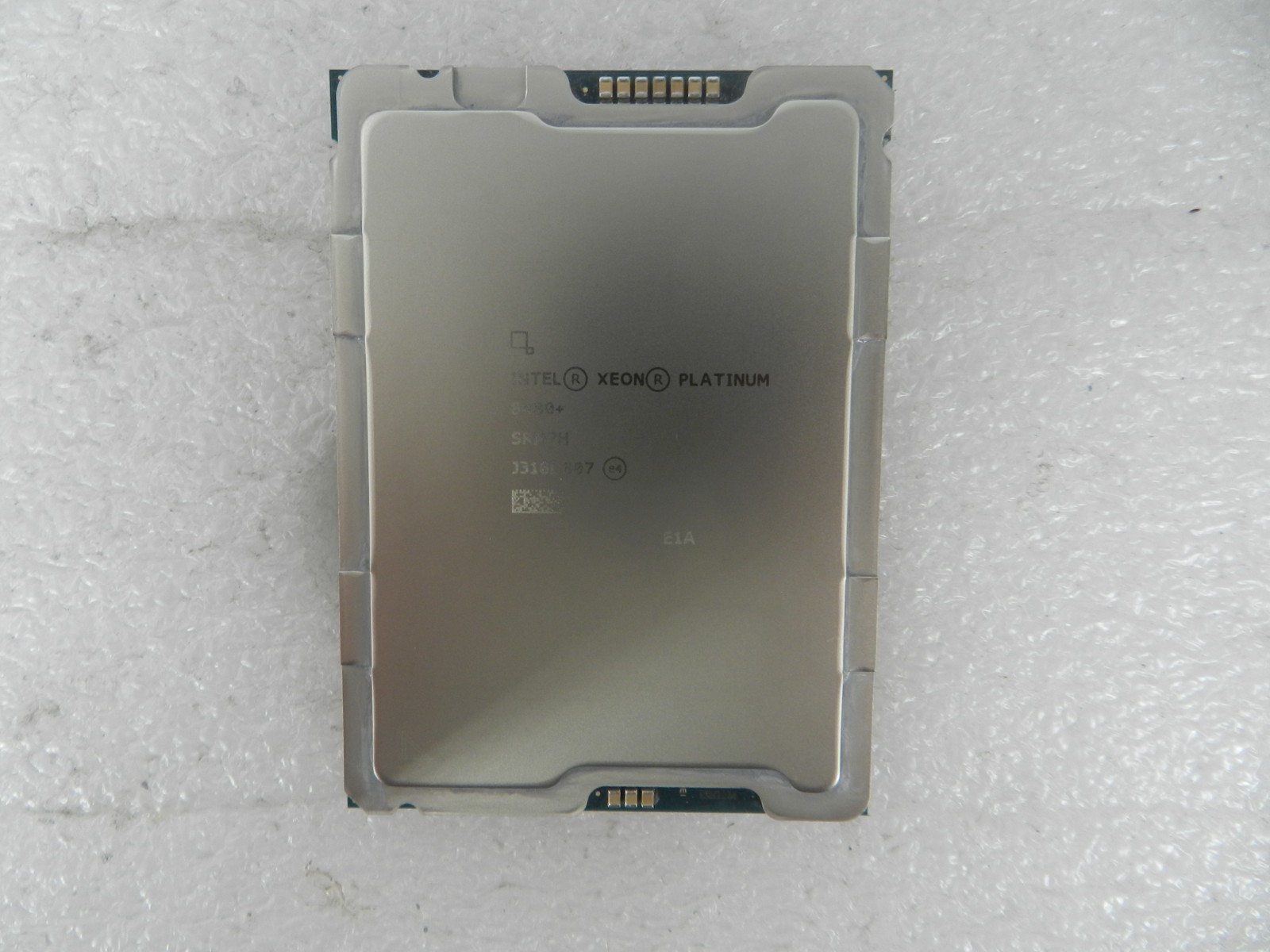 Intel Xeon Platinum 8480+ SRM7H 56C Server Processor 56x 2.00 GHz 105MB Cache 4
