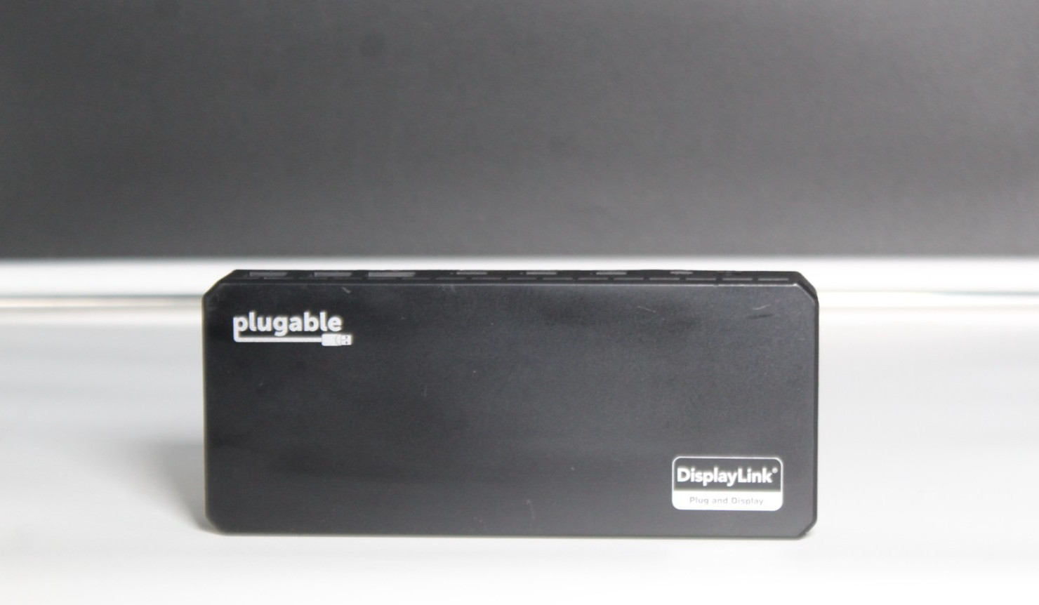 Plugable UD-3900PDZ DisplayLink Plug and Display Docking Station