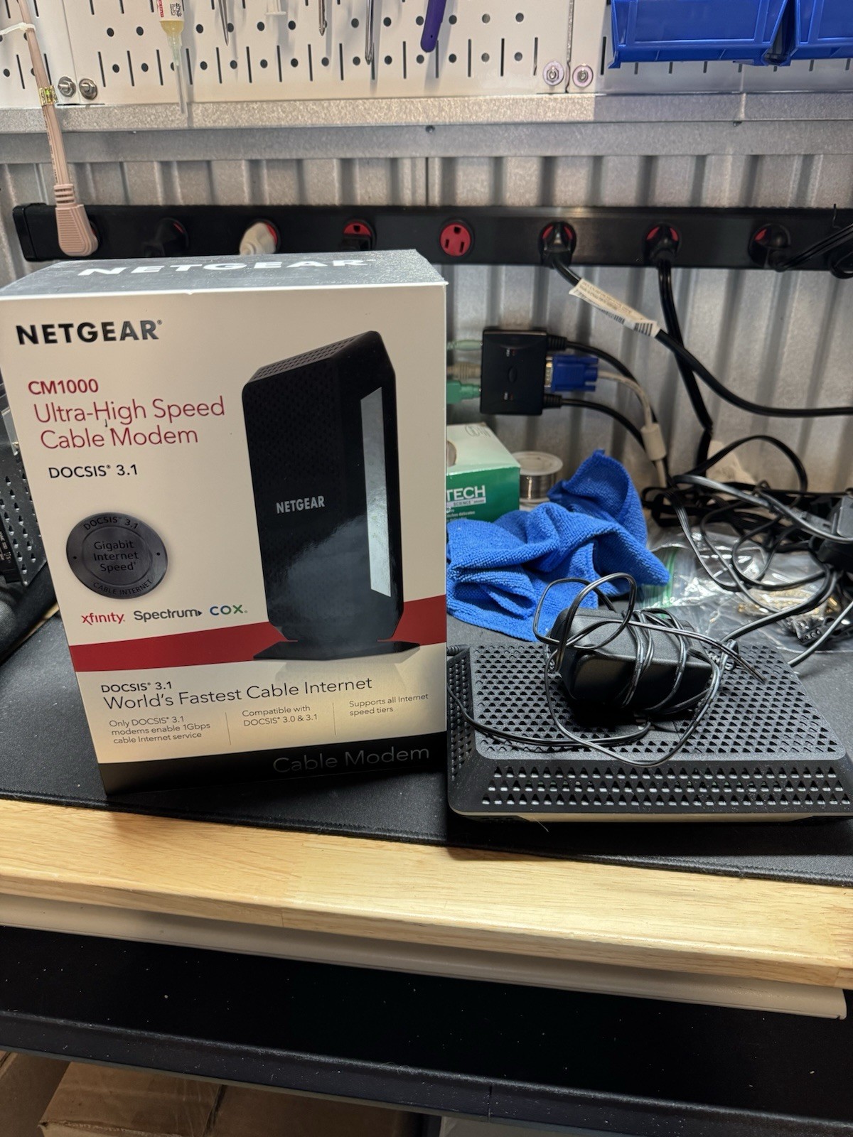 NETGEAR CM1000 Wired-Ethernet (RJ-45) Cable - CM1000100NAS (Black)
