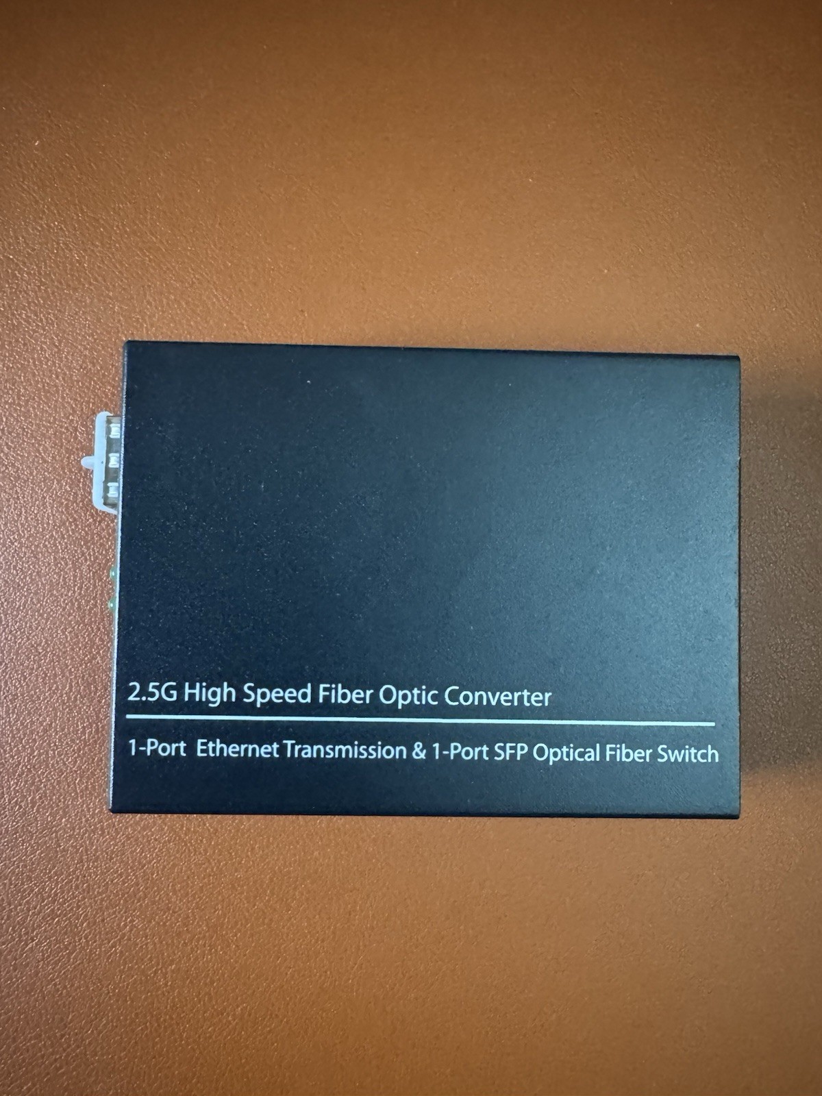 2.5G High Speed Fiber Optic Converter (1-Port Ethernet to 1-Port SFP Switch).